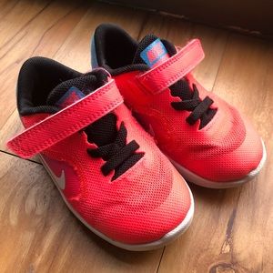 Nike Toddler Revolution 3 Running Shoes 7M